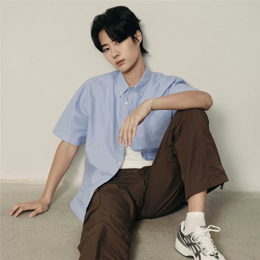 Women's Snoopy Cropped Loose Fit Tee