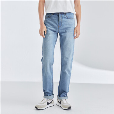 Five-pocket mid rise denim jeans