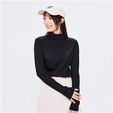High neck long-sleeve smooth touch tee