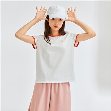 Embroidery contrast short-sleeve tee