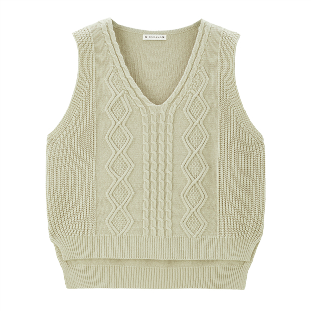 V-neck cable knit sweater vest | GIORDANO Online Store