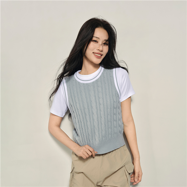 Women Korea Collection Cotton Blend Cable Knit Crew Neck Vest