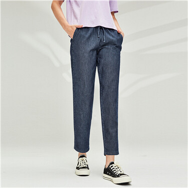 Elastic waistband ankle-length denim jeans