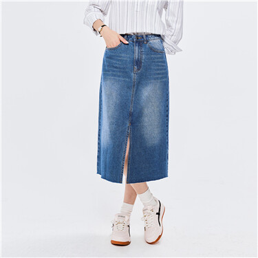 Middle split five-pocket denim skirt