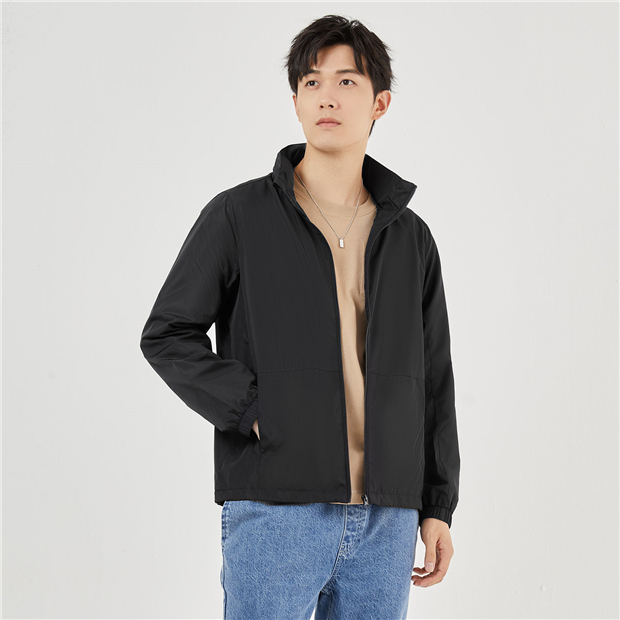 Mesh lining hide-able hooded windbreaker | GIORDANO Online Store