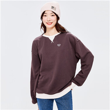 Heart embroidered contrast color sweatshirt
