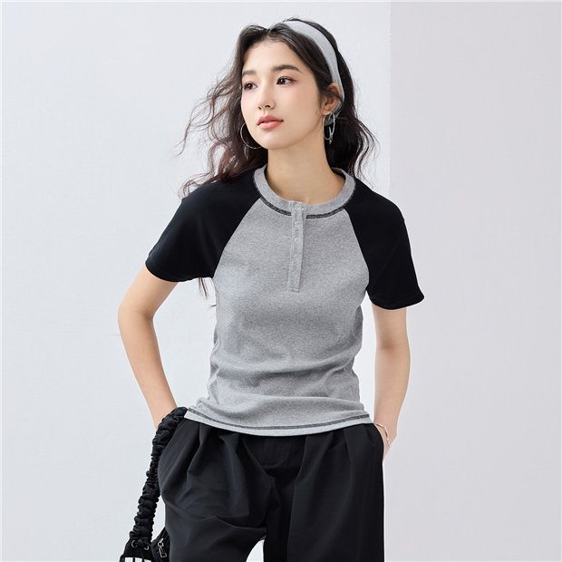 Henley neck two-tone raglan sleeve tee | GIORDANO Online Store