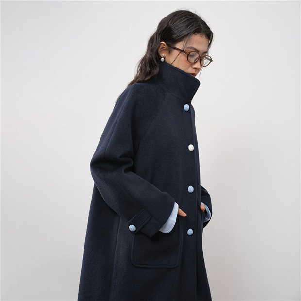 Notched collar raglan sleeve long woolen coat | GIORDANO Online Store