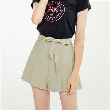 Bow pleated casual shorts
