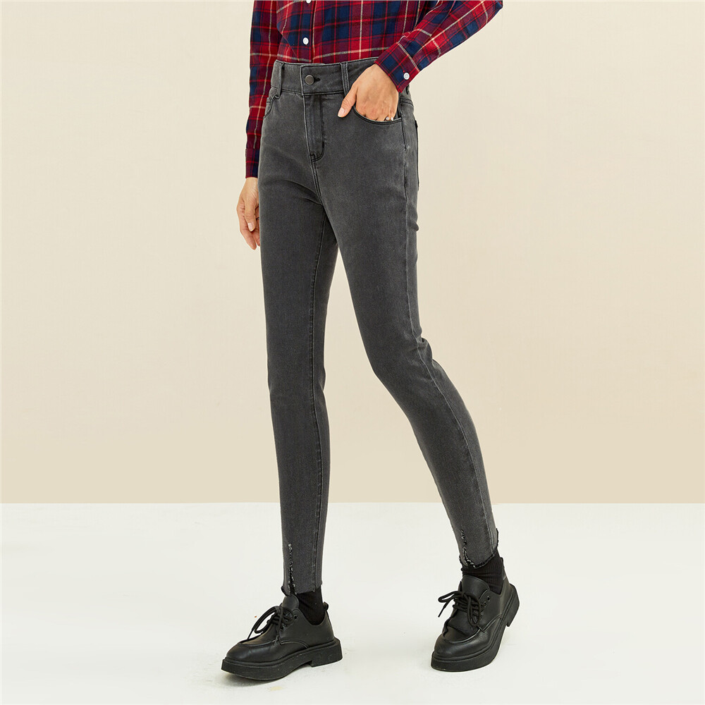 Raw edge slim denim pants | GIORDANO 